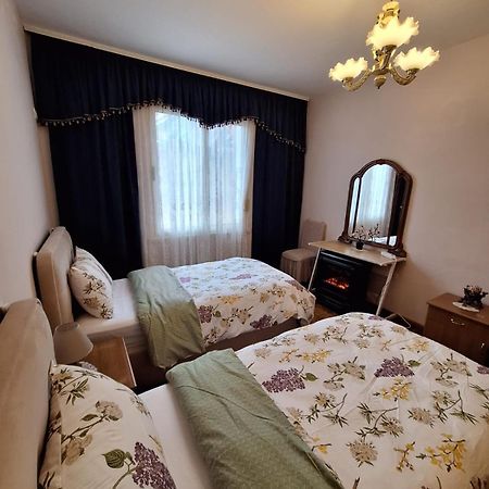 Apartamento Cozyflat In The Middle Of Tirana Exterior foto
